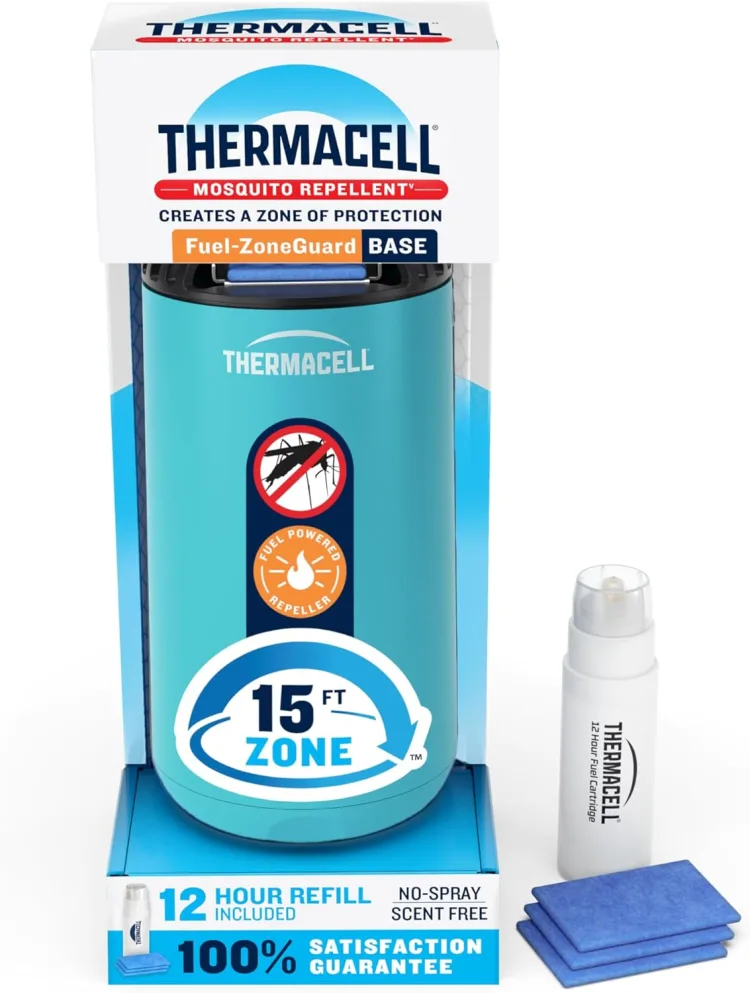 The Thermacell Fuel-ZoneGuard Patio Shield in glacial blue with its retail box, fuel cartridge and three repellent mats